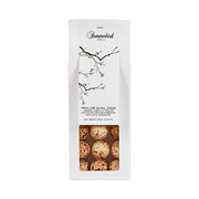 Praliné Quail Eggs Hvid chokolade, praliné og fleur d’orange.